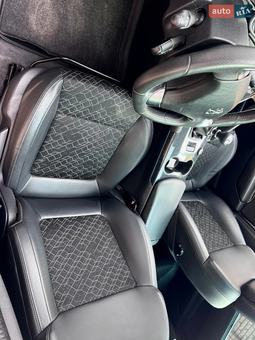 2015 Peugeot 3008 - мініатюра 18