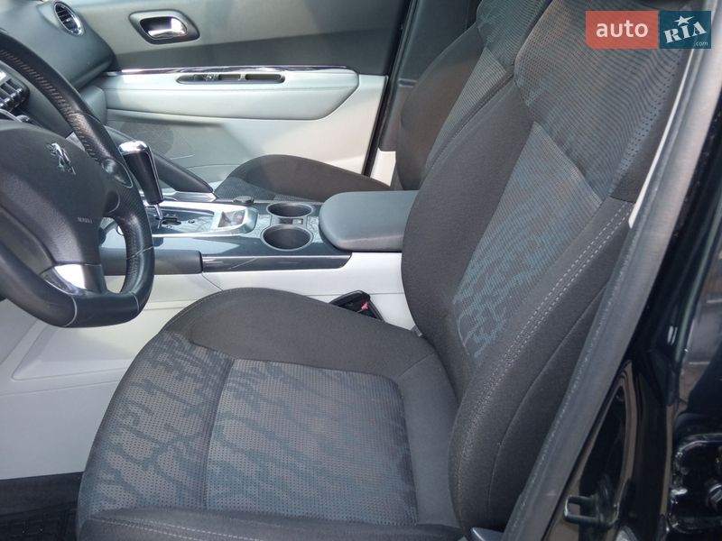 Внедорожник / Кроссовер Peugeot 3008 2010 в Самборе