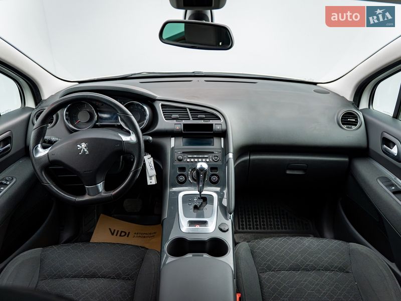 Внедорожник / Кроссовер Peugeot 3008 2016 в Киеве