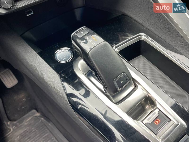 Внедорожник / Кроссовер Peugeot 3008 2019 в Львове
