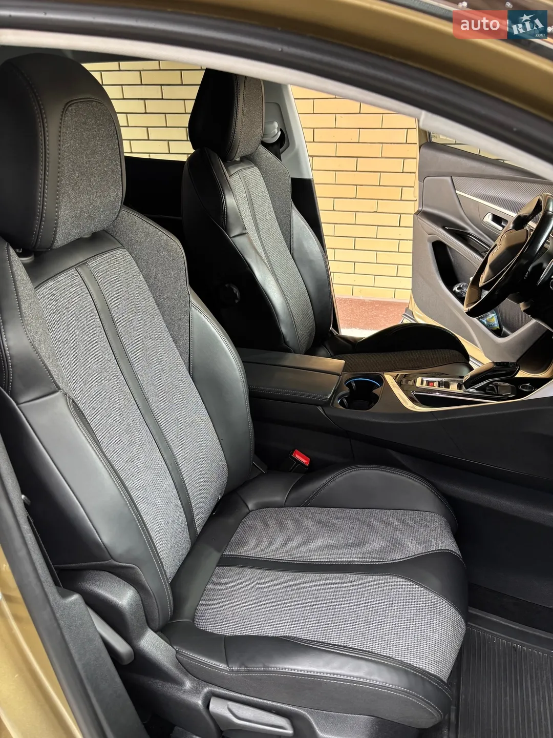 2017 Peugeot 3008 - мініатюра 16