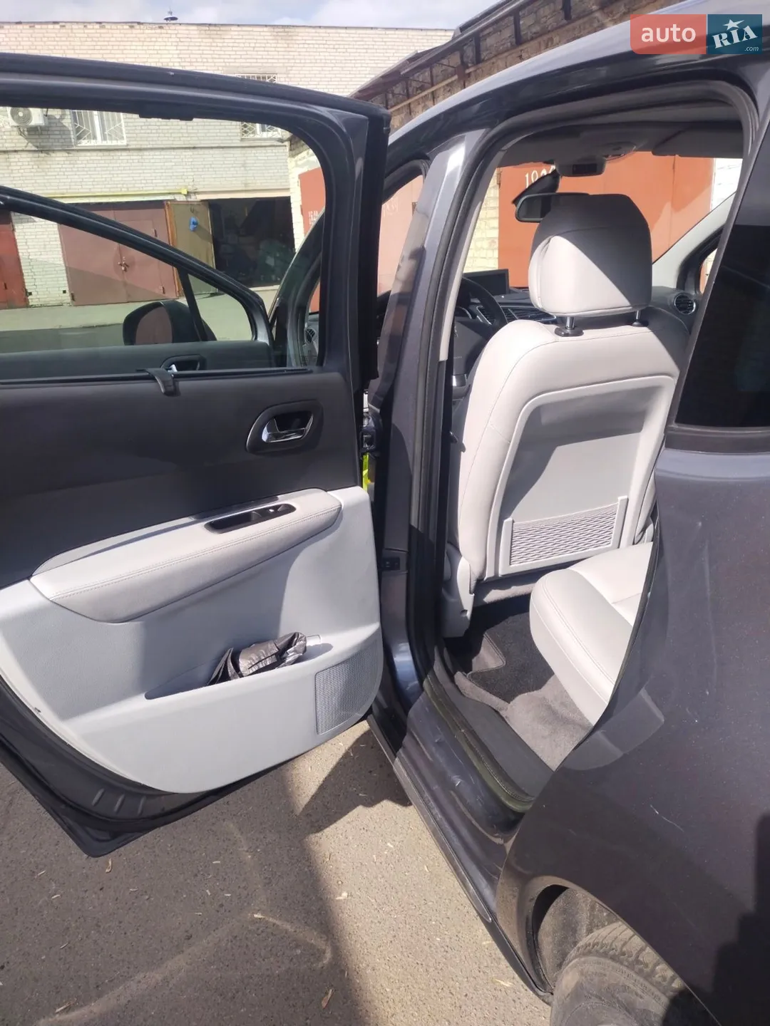 2011 Peugeot 3008 - мініатюра 13