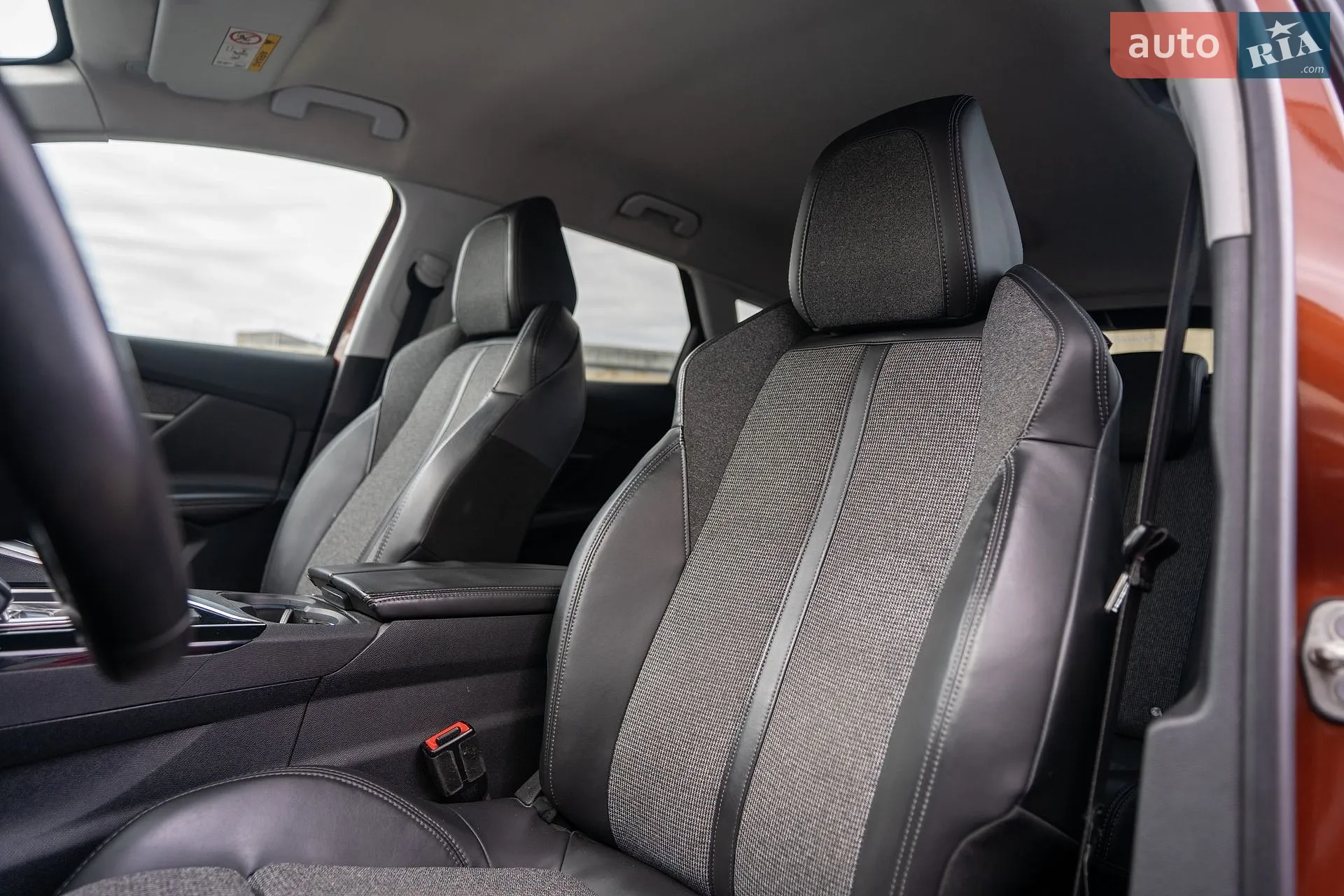 2017 Peugeot 3008 - мініатюра 18
