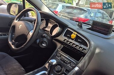 Позашляховик / Кросовер Peugeot 3008 2012 в Києві