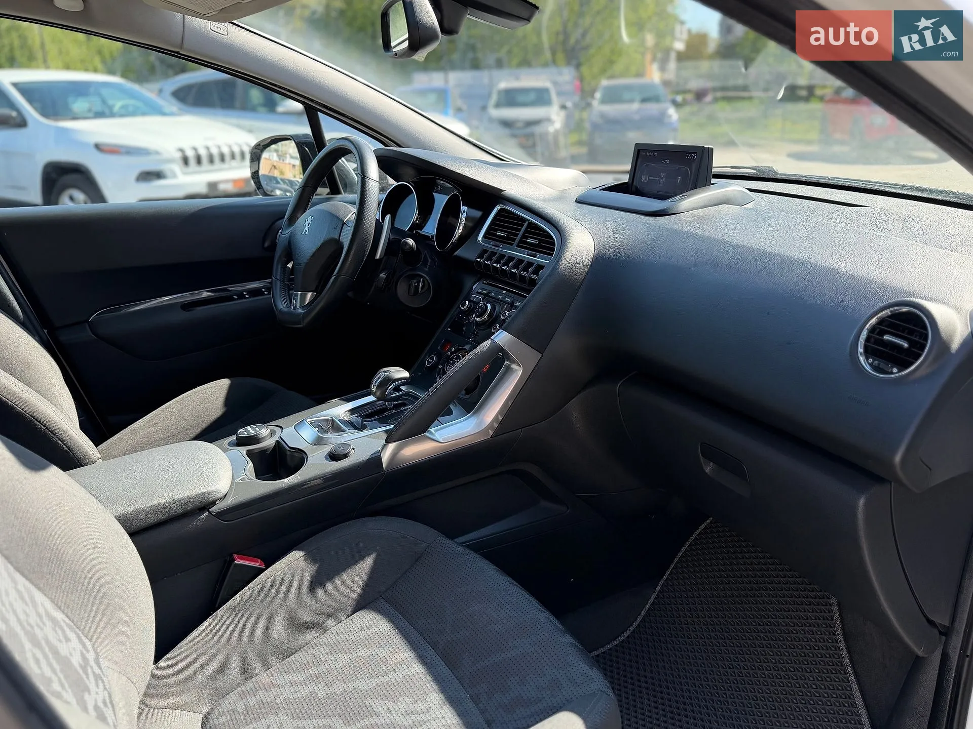 2013 Peugeot 3008 - мініатюра 26
