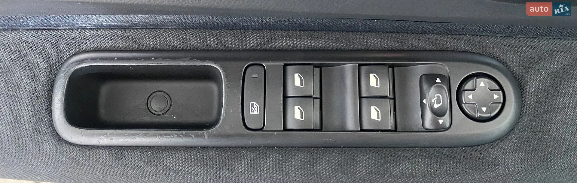 2016 Peugeot 3008 - мініатюра 22