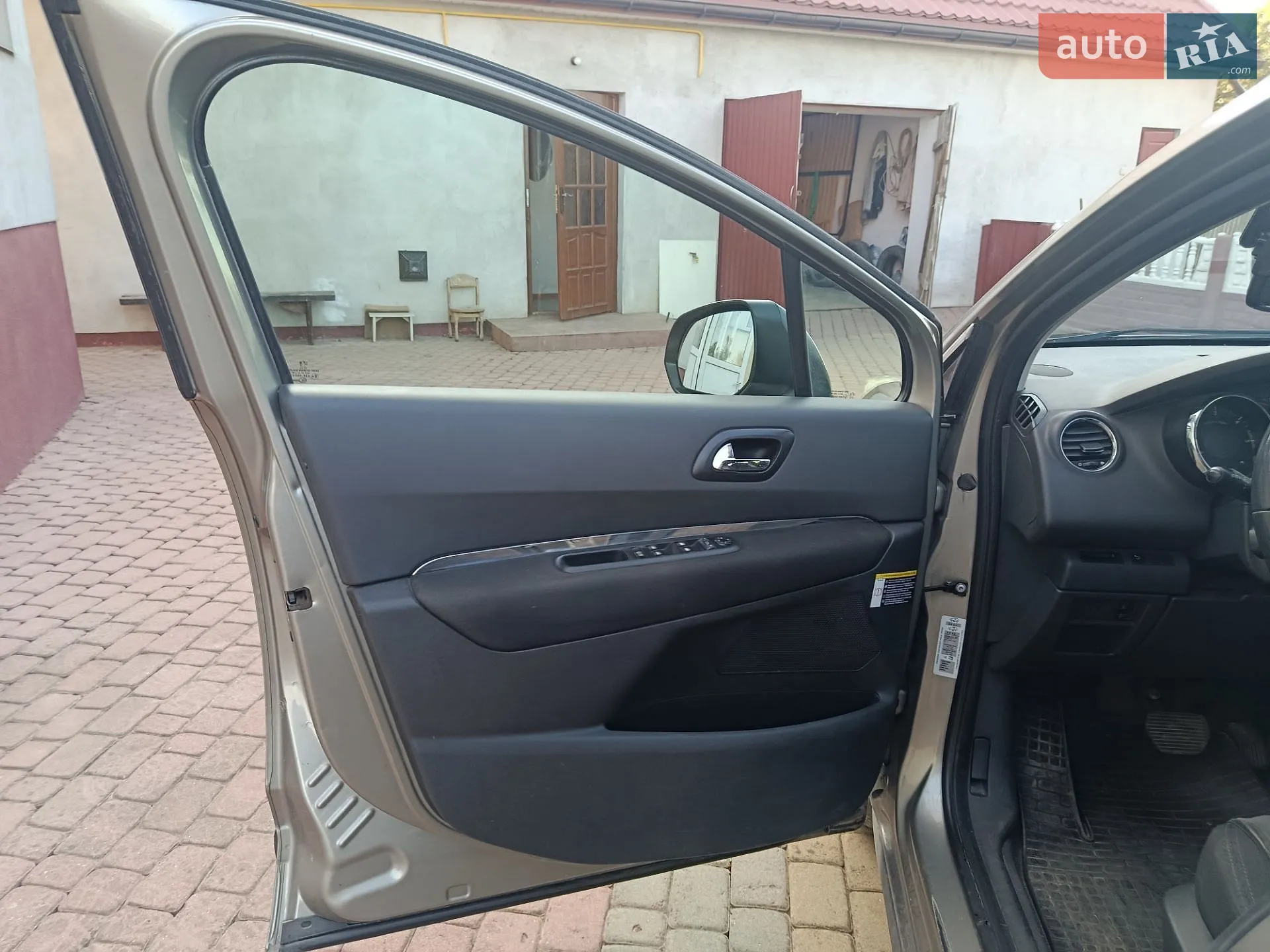 2010 Peugeot 3008 - мініатюра 5