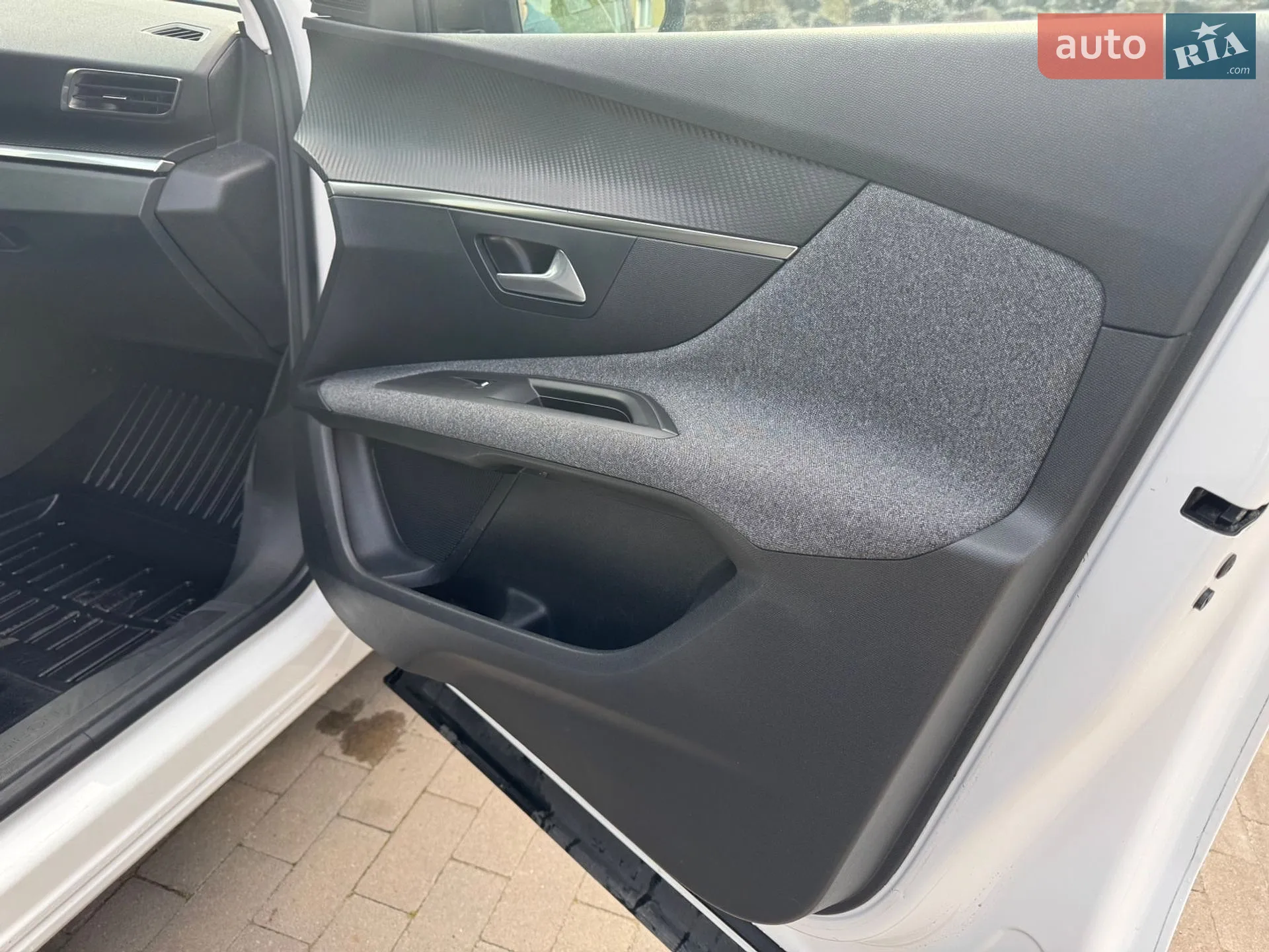 2017 Peugeot 3008 - мініатюра 39