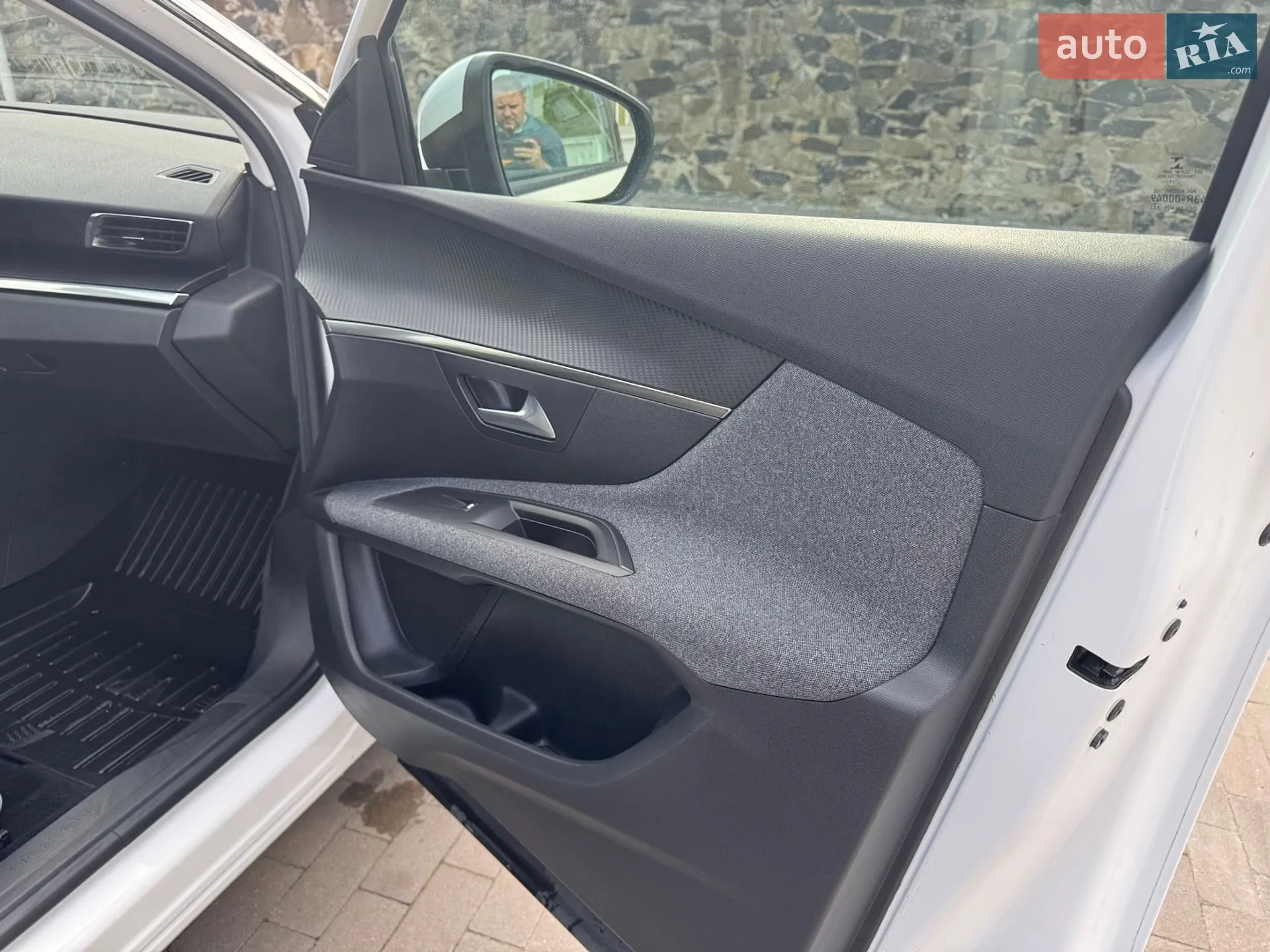 2017 Peugeot 3008 - мініатюра 40