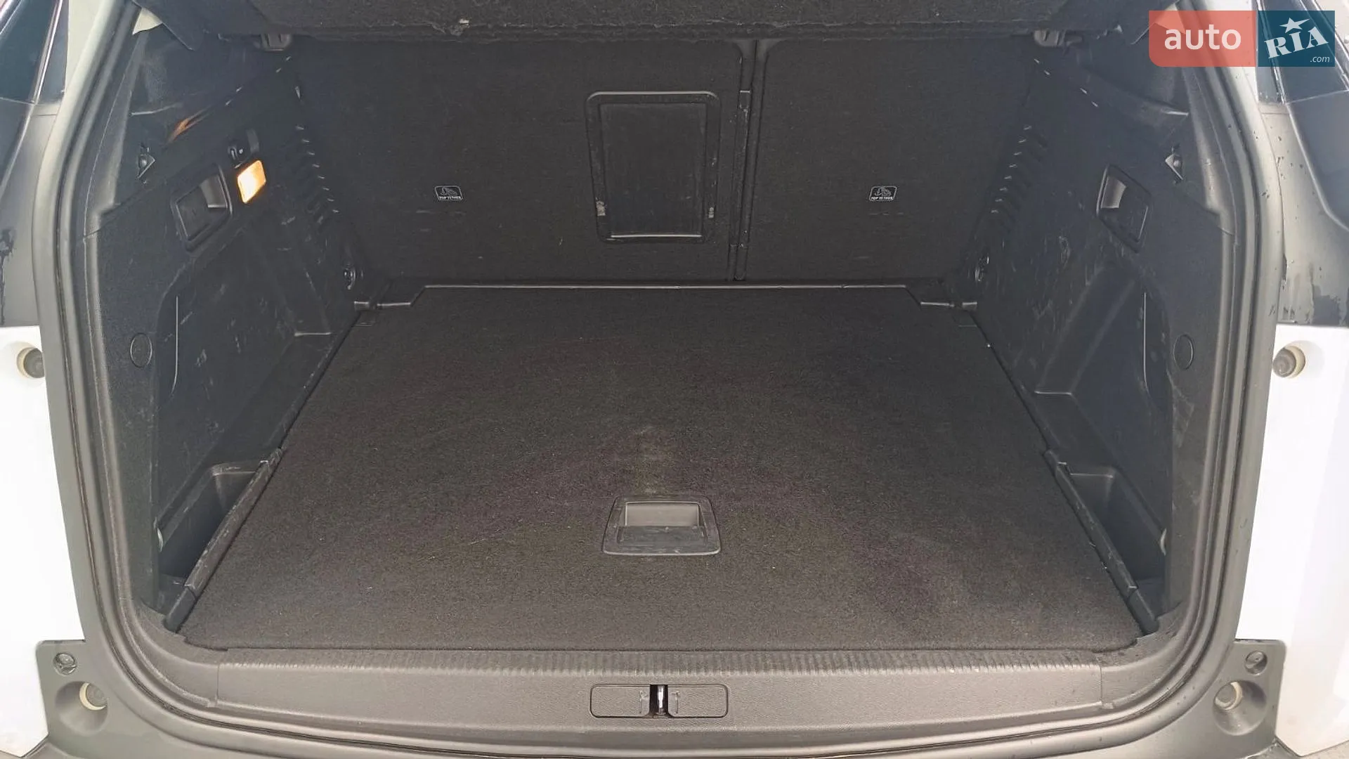 2019 Peugeot 3008 - мініатюра 10