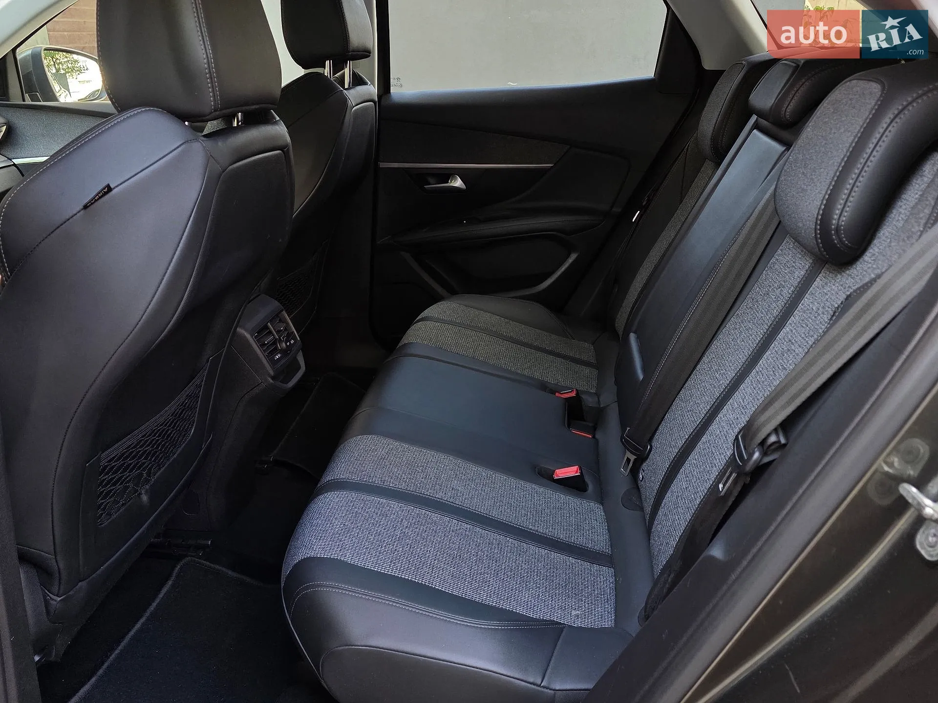 2019 Peugeot 3008 - мініатюра 31