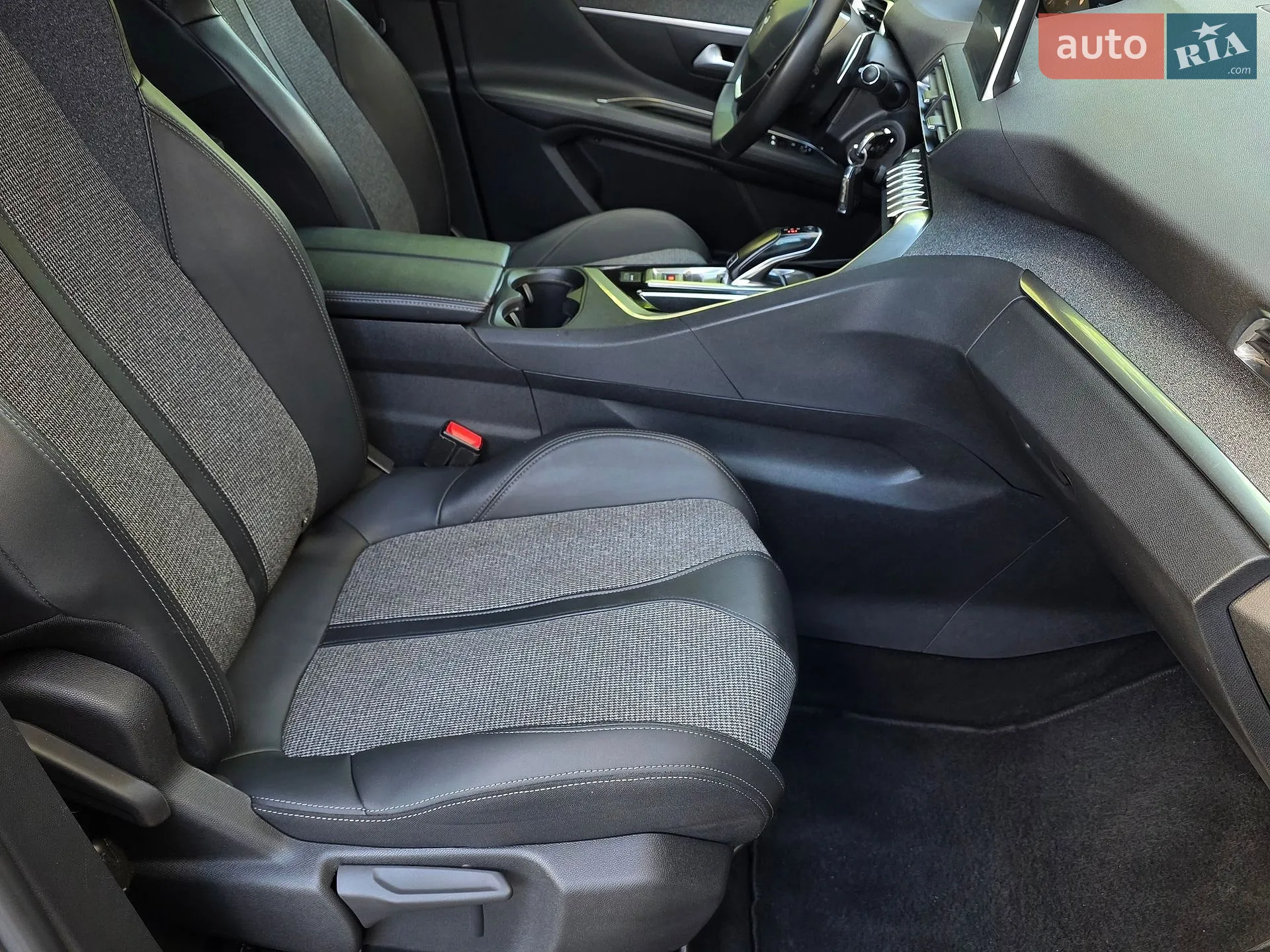 2019 Peugeot 3008 - мініатюра 38