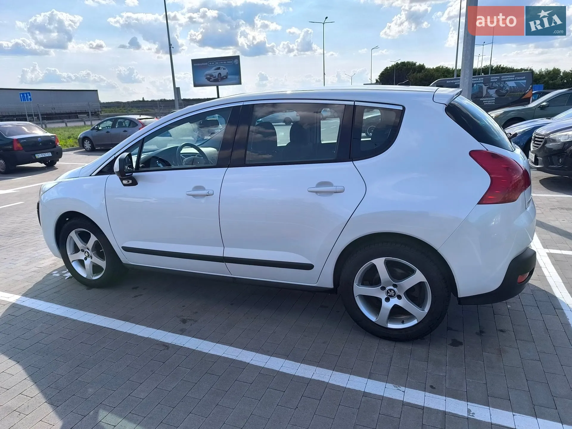 2013 Peugeot 3008 - мініатюра 2