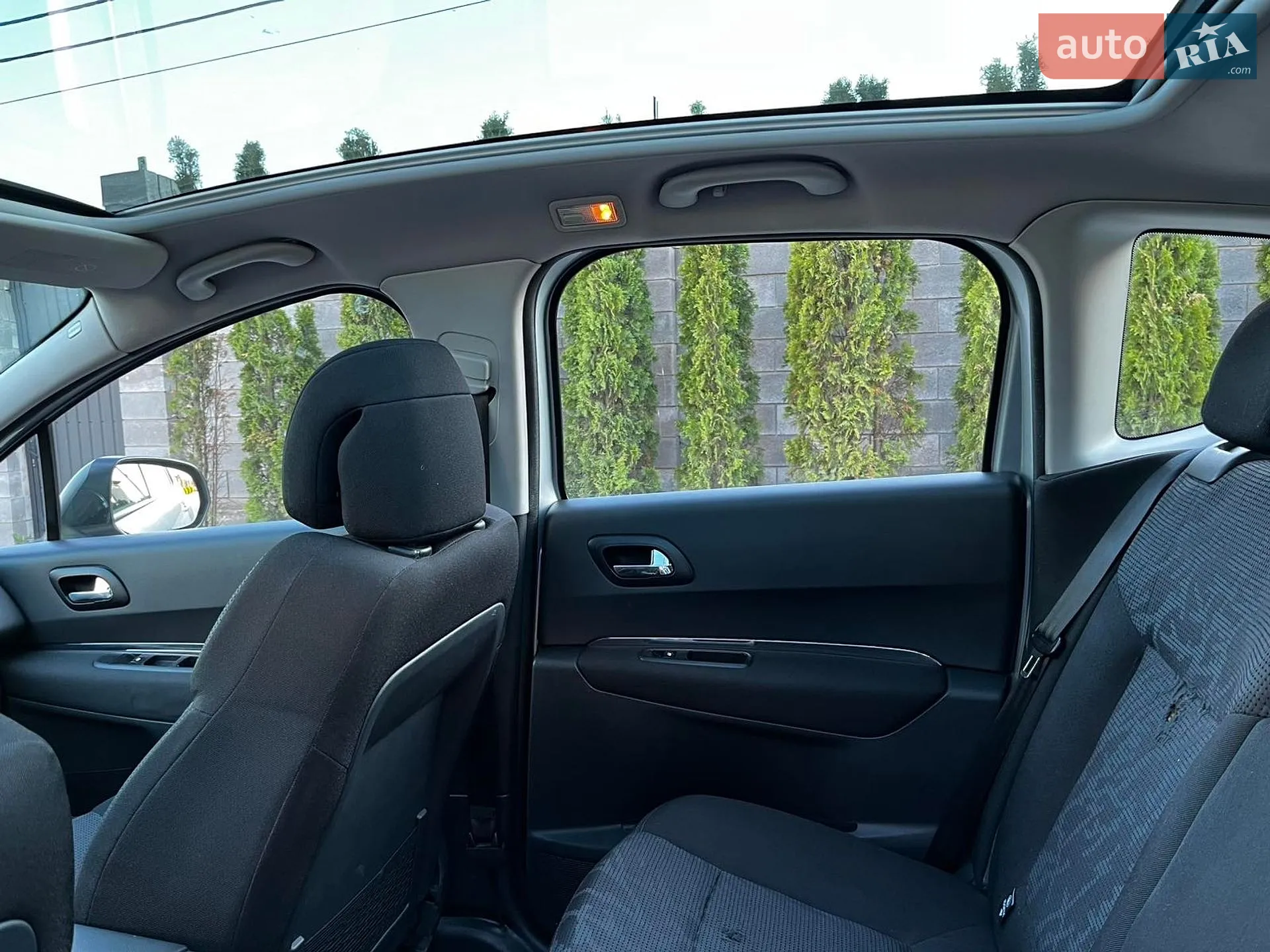 2011 Peugeot 3008 - мініатюра 34