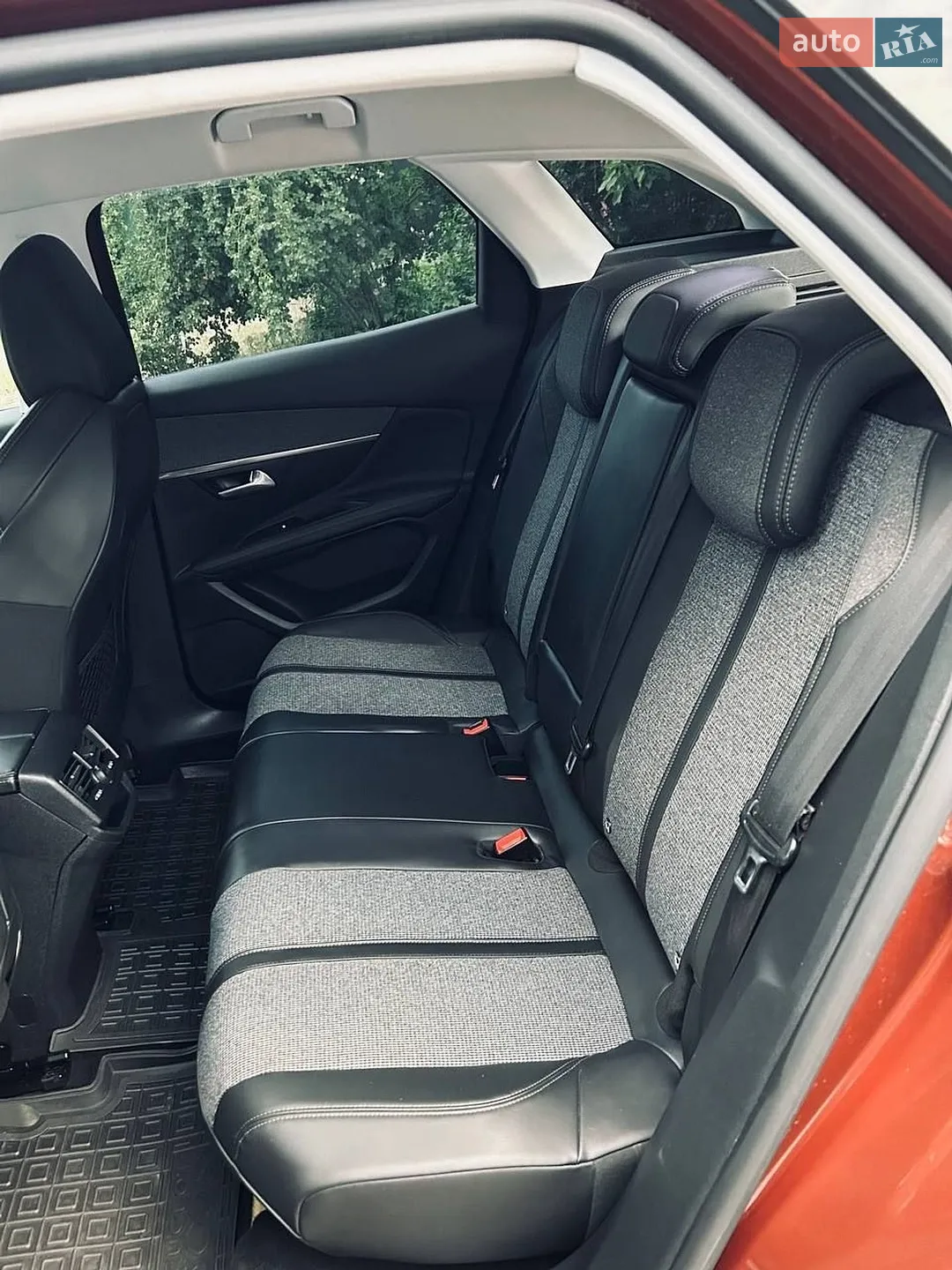 2017 Peugeot 3008 - мініатюра 5
