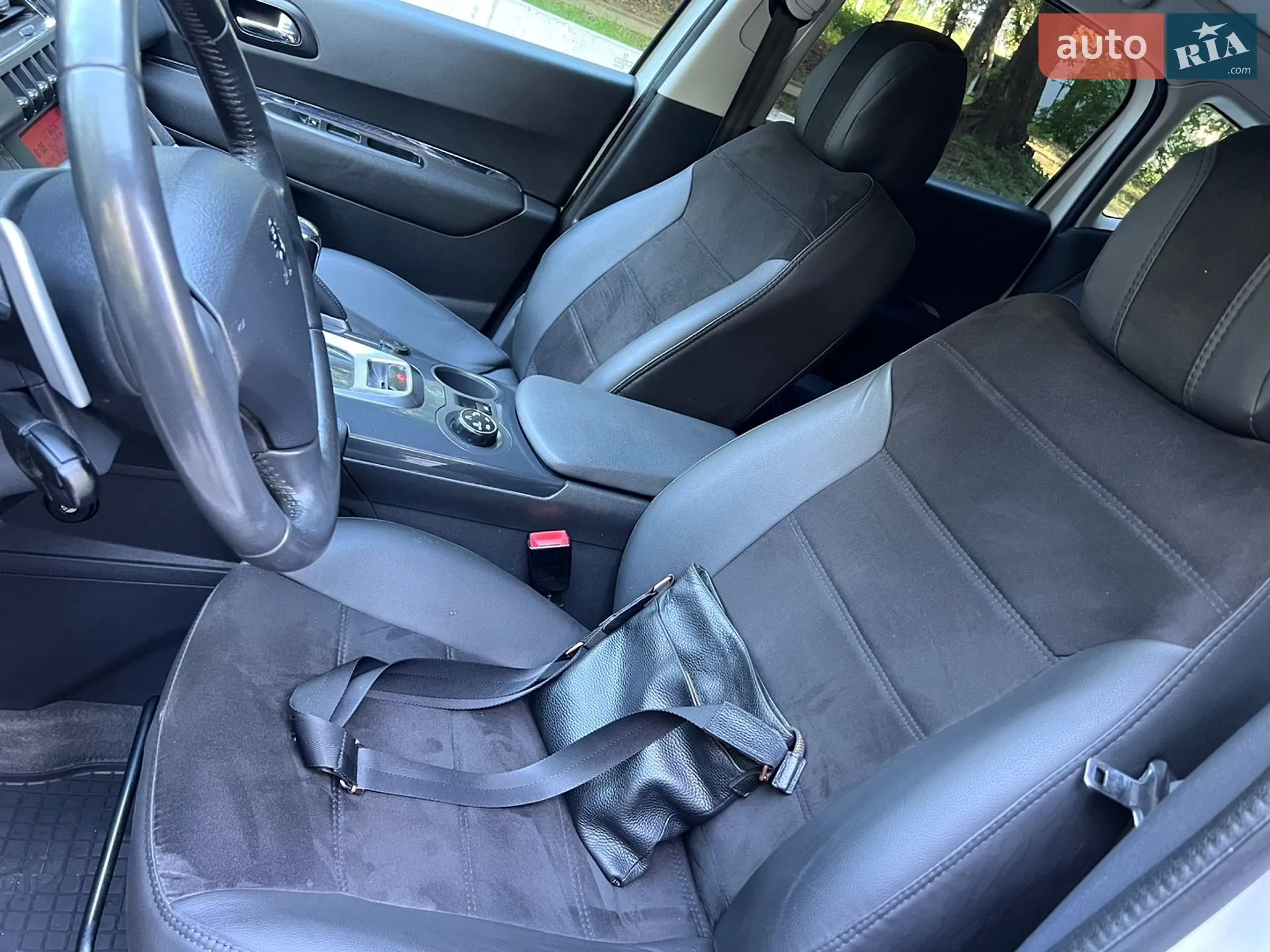 Peugeot 3008 2011 VIN VF30U9HR8BS229023 фото оголошення 29 з 77