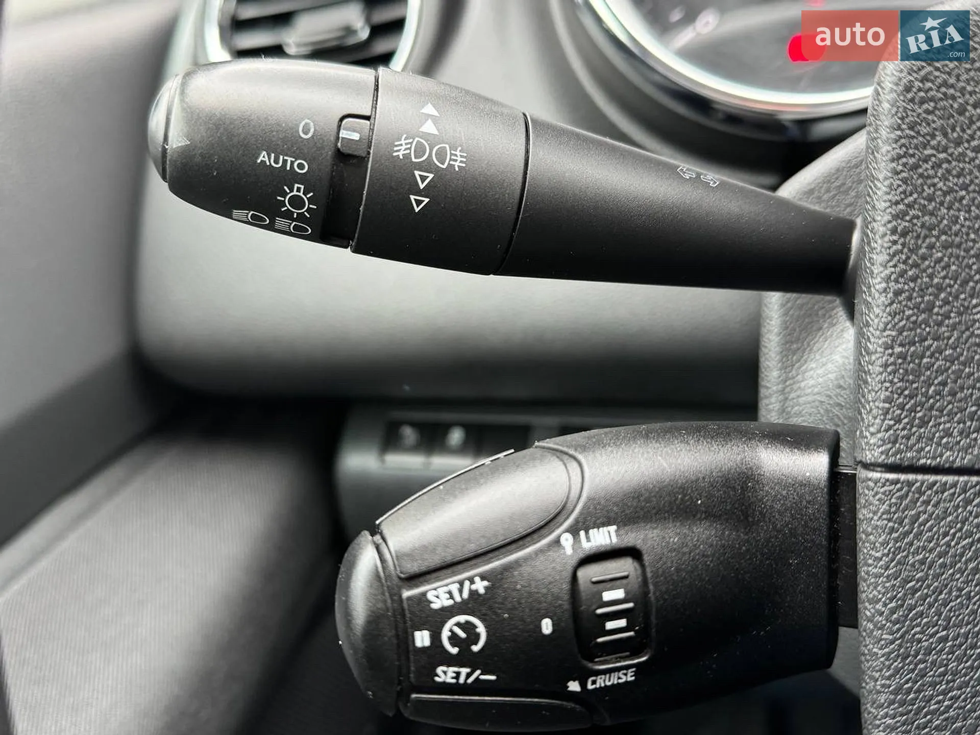 2015 Peugeot 3008 - мініатюра 36