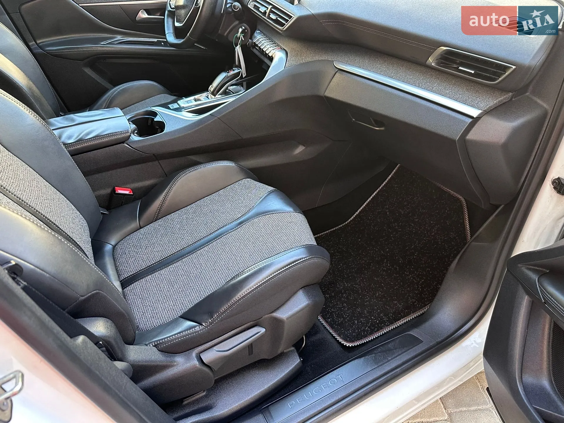 2017 Peugeot 3008 - мініатюра 38