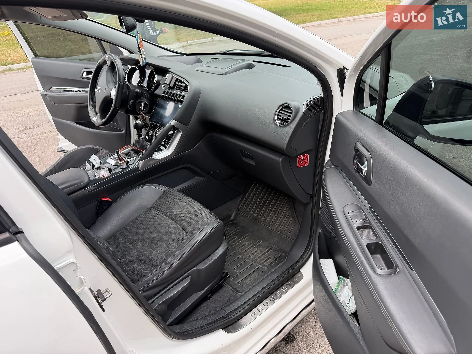 2014 Peugeot 3008 - мініатюра 12