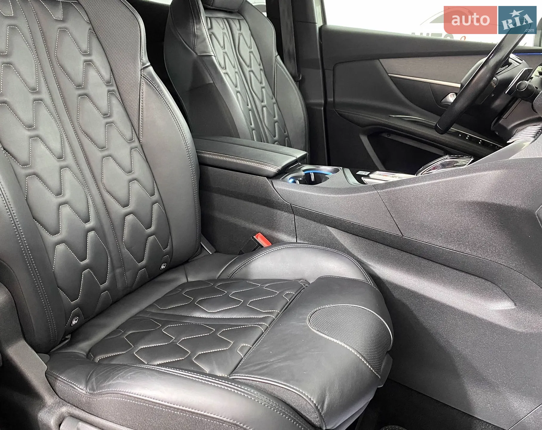 2019 Peugeot 3008 - мініатюра 8