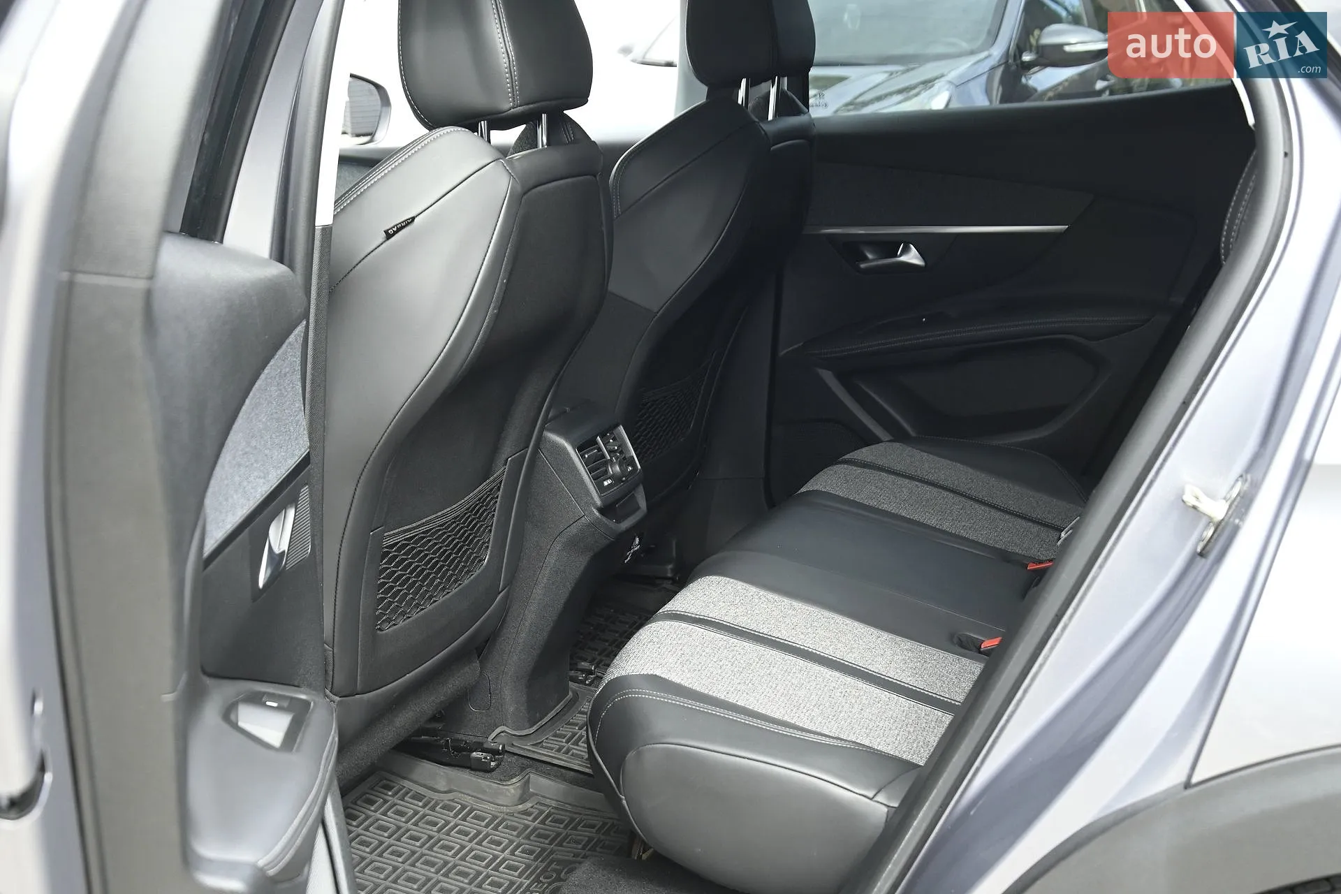 2018 Peugeot 3008 - мініатюра 34