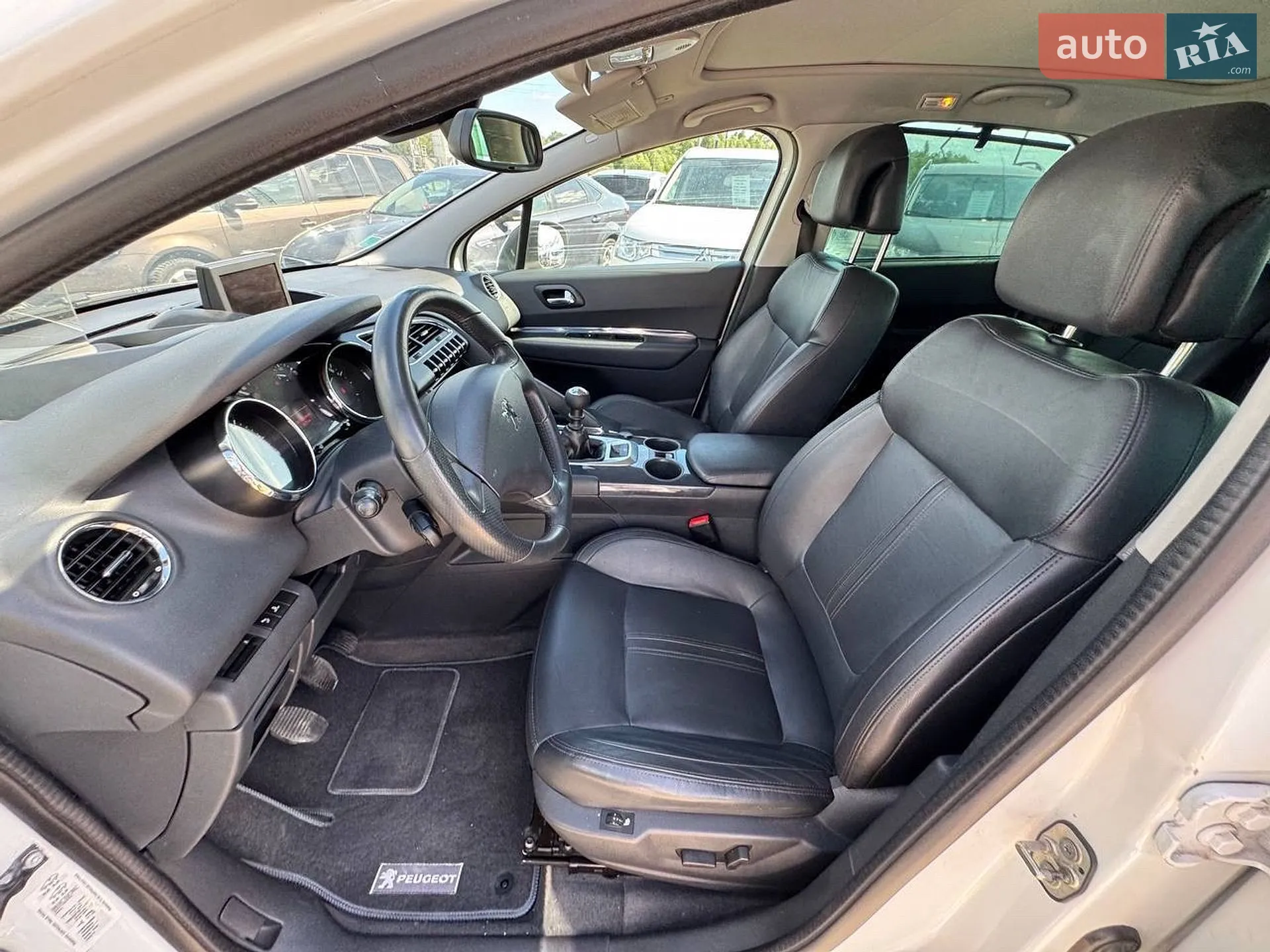 2011 Peugeot 3008 - мініатюра 29