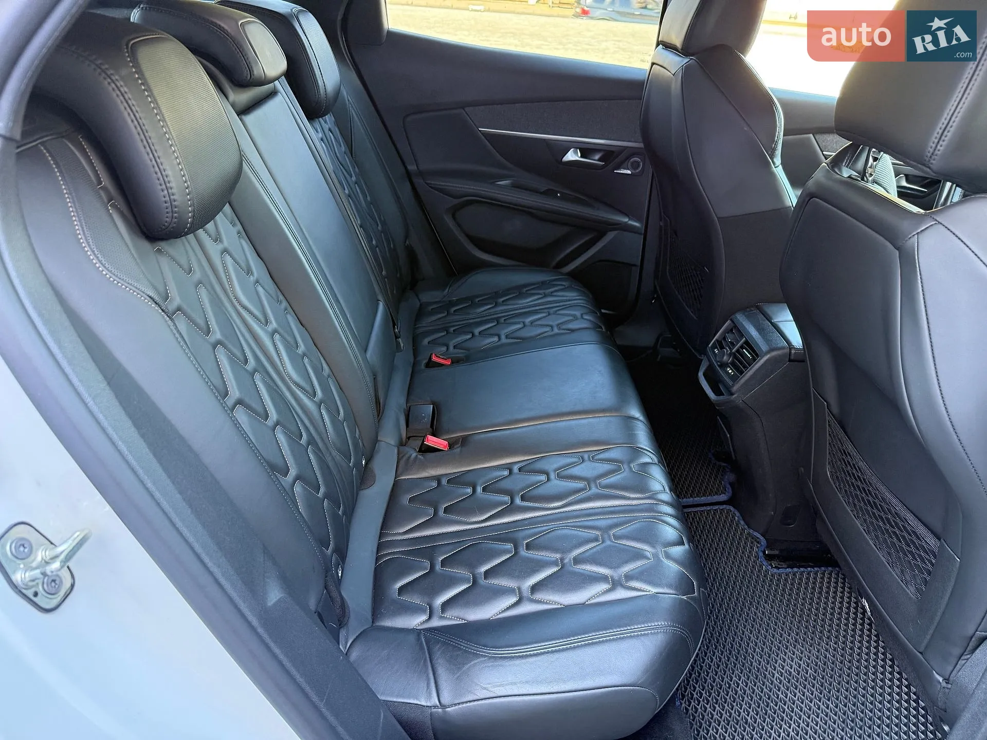 2018 Peugeot 3008 - мініатюра 19