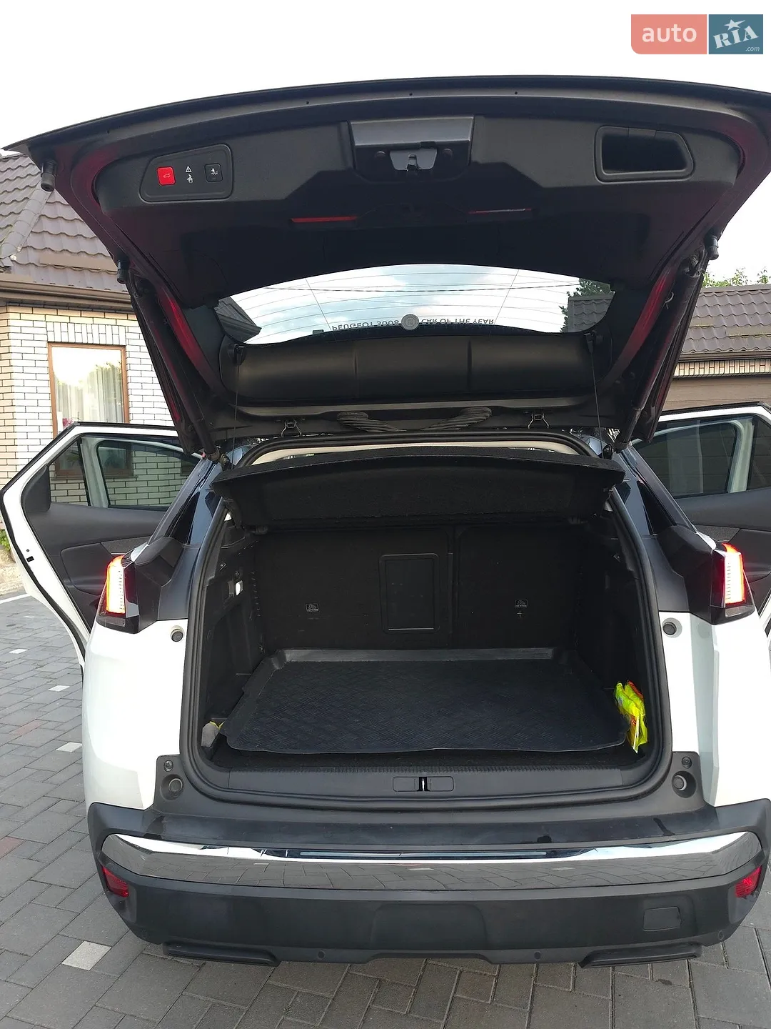 2017 Peugeot 3008 - мініатюра 13