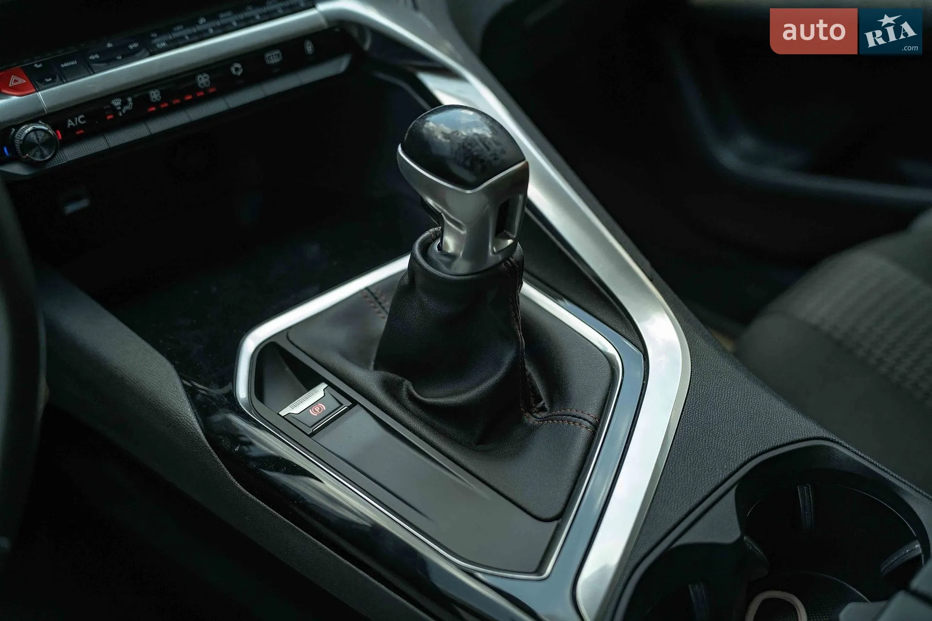 2018 Peugeot 3008 - мініатюра 28