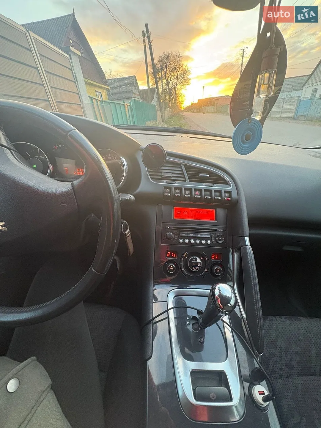 2011 Peugeot 3008 - мініатюра 9