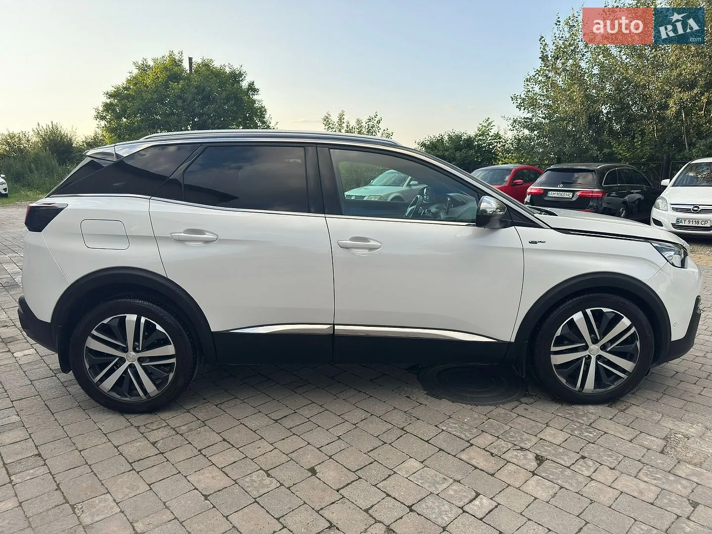 2017 Peugeot 3008 - мініатюра 10