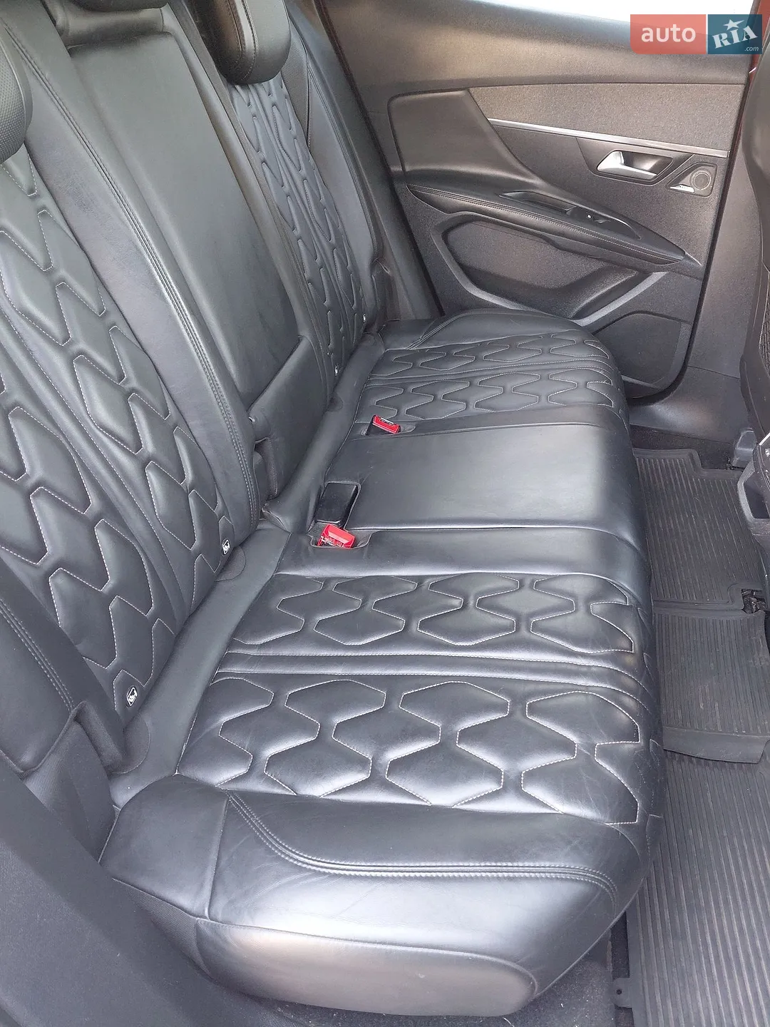 2017 Peugeot 3008 - мініатюра 15