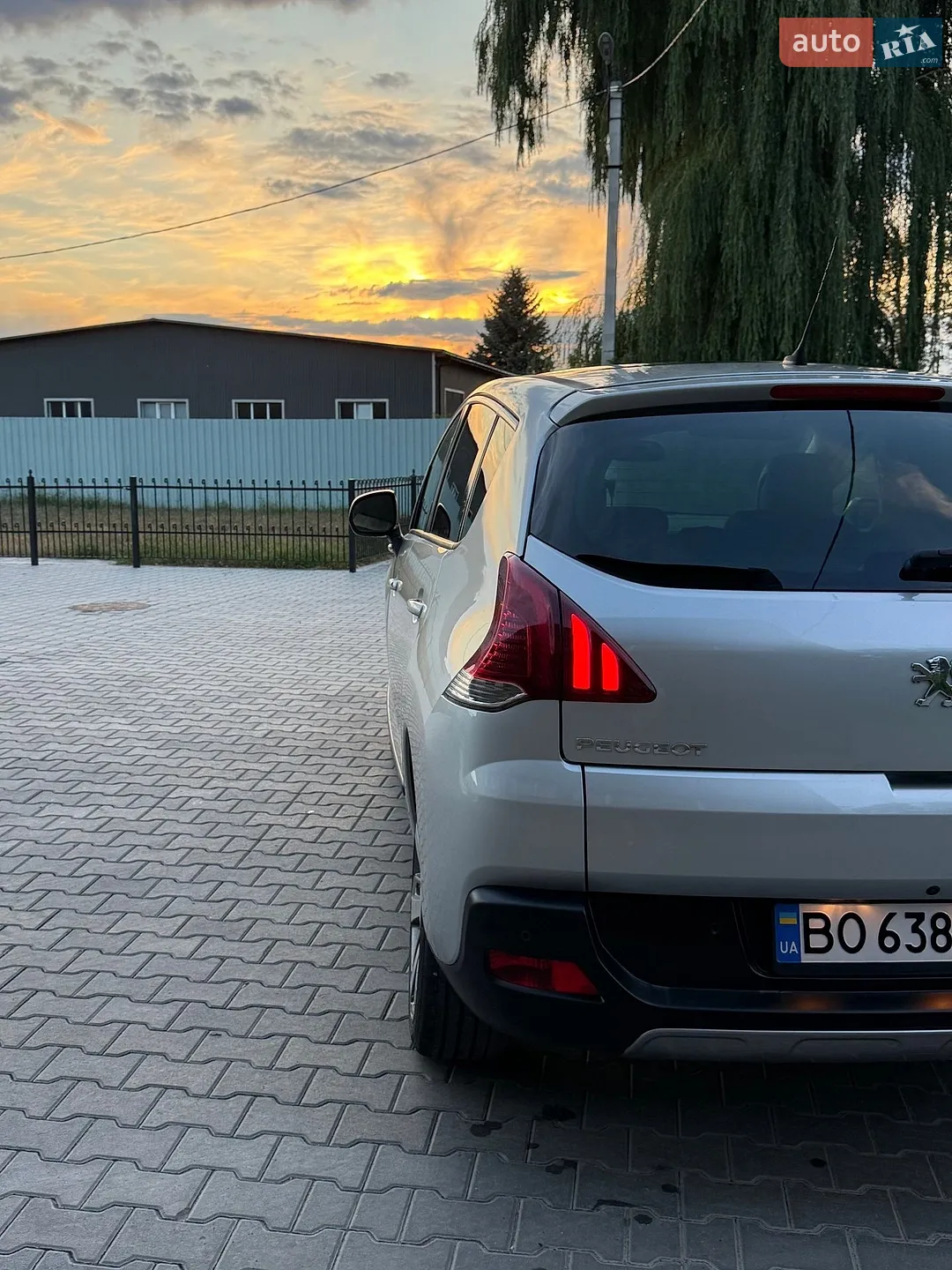 2015 Peugeot 3008 - мініатюра 13