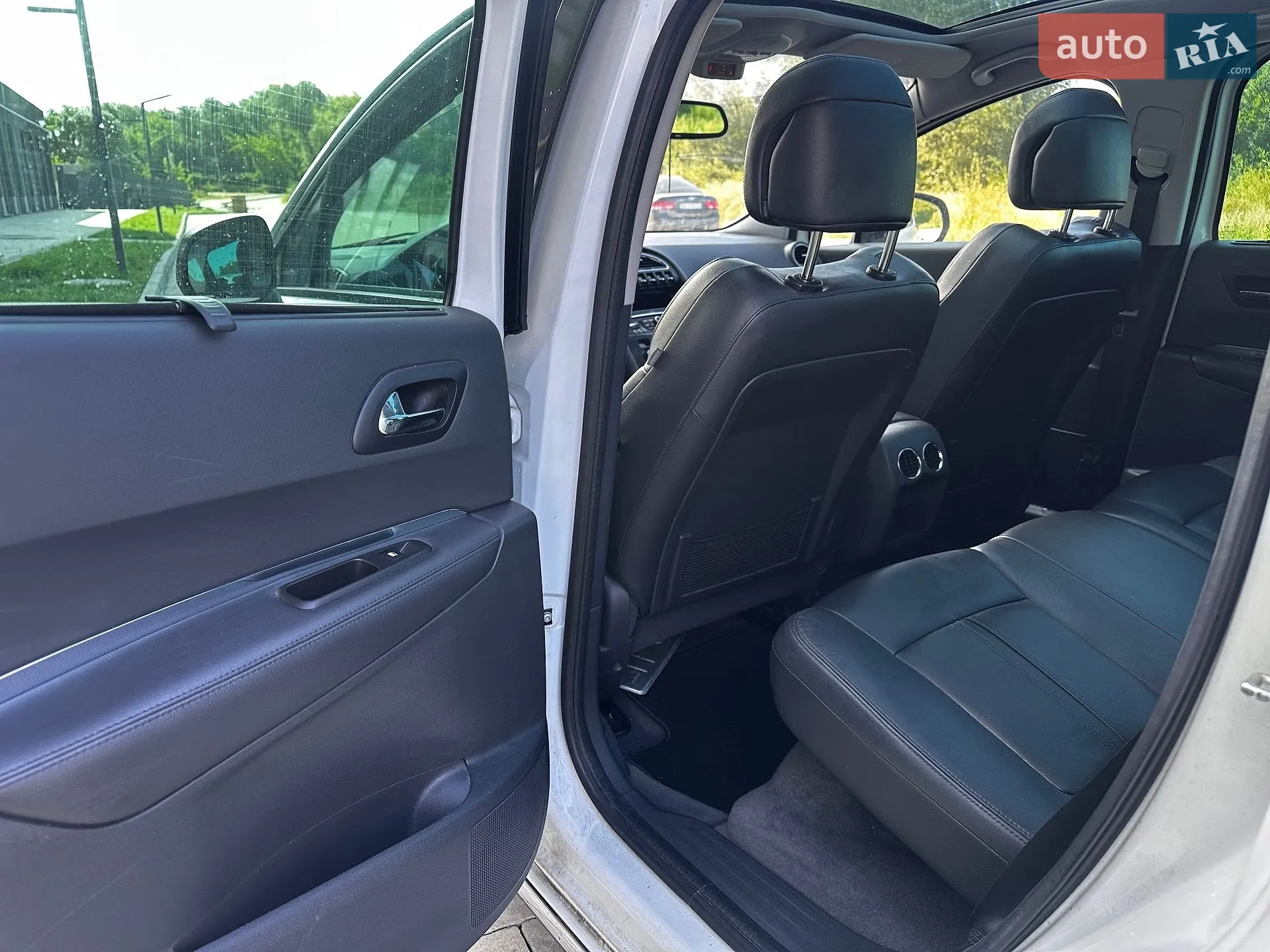 2011 Peugeot 3008 - мініатюра 42