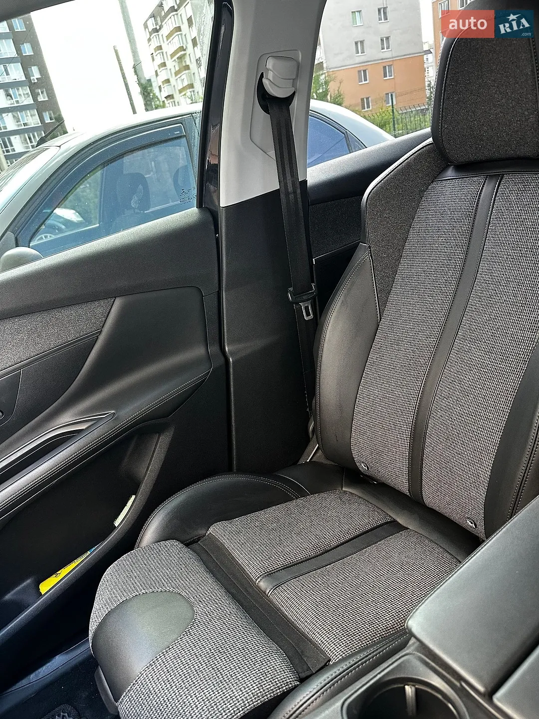 2019 Peugeot 3008 - мініатюра 25