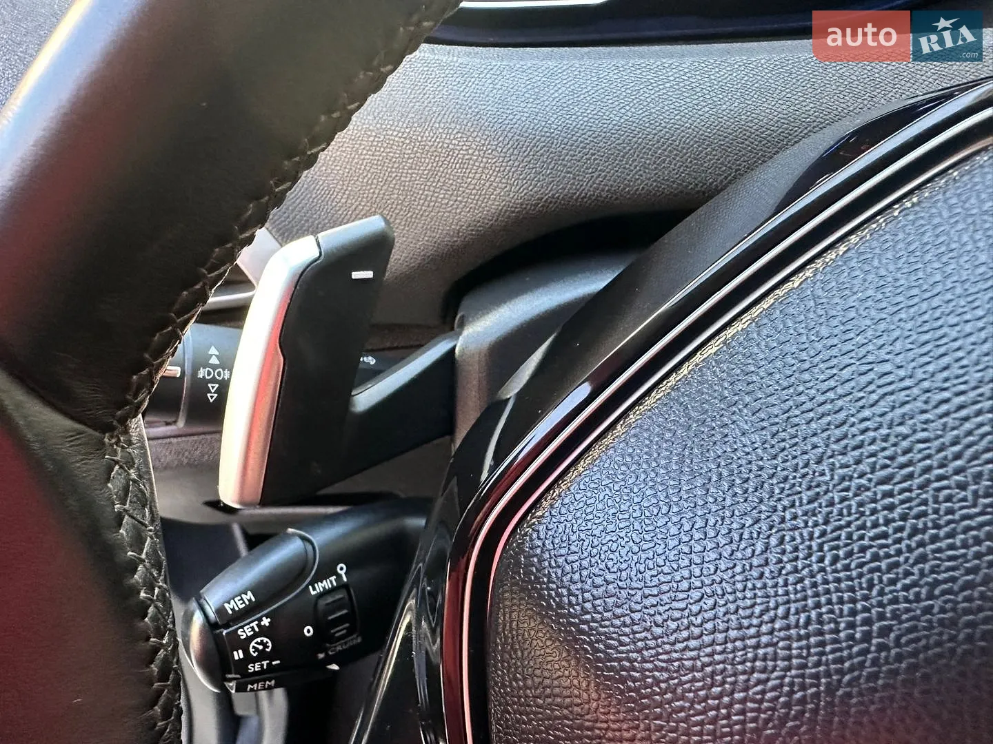 2017 Peugeot 3008 - мініатюра 26