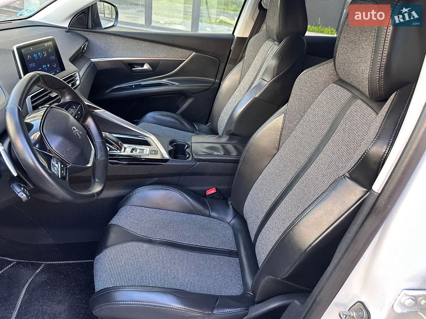 2017 Peugeot 3008 - мініатюра 31