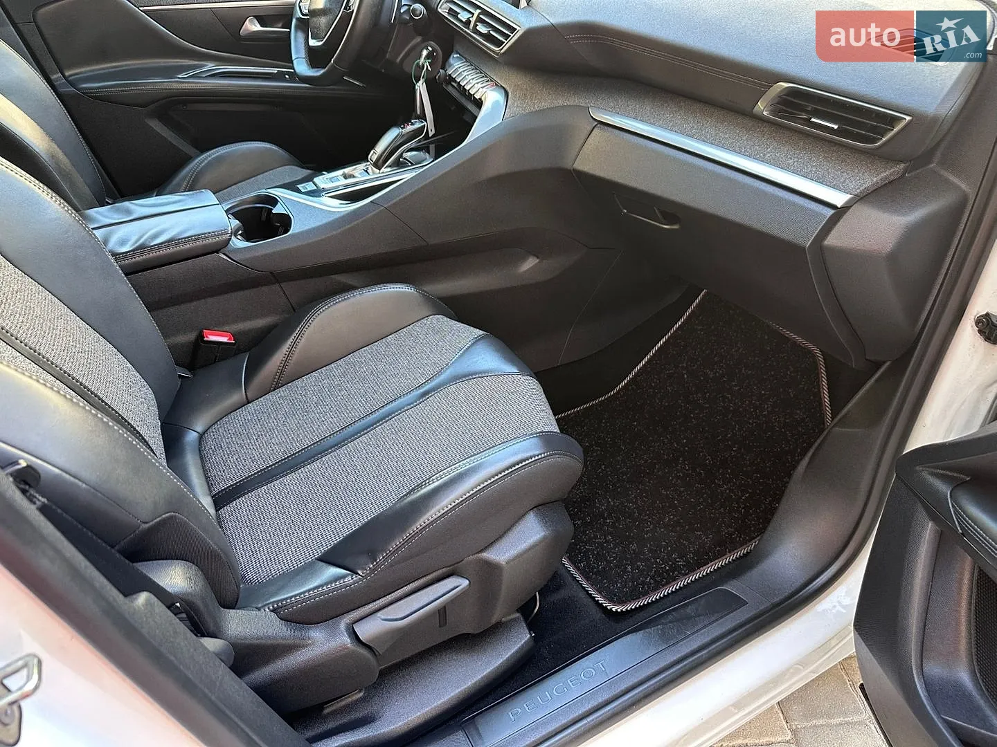 2017 Peugeot 3008 - мініатюра 38