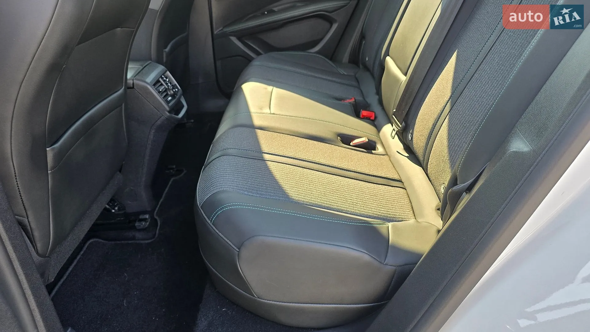 2021 Peugeot 3008 - мініатюра 16