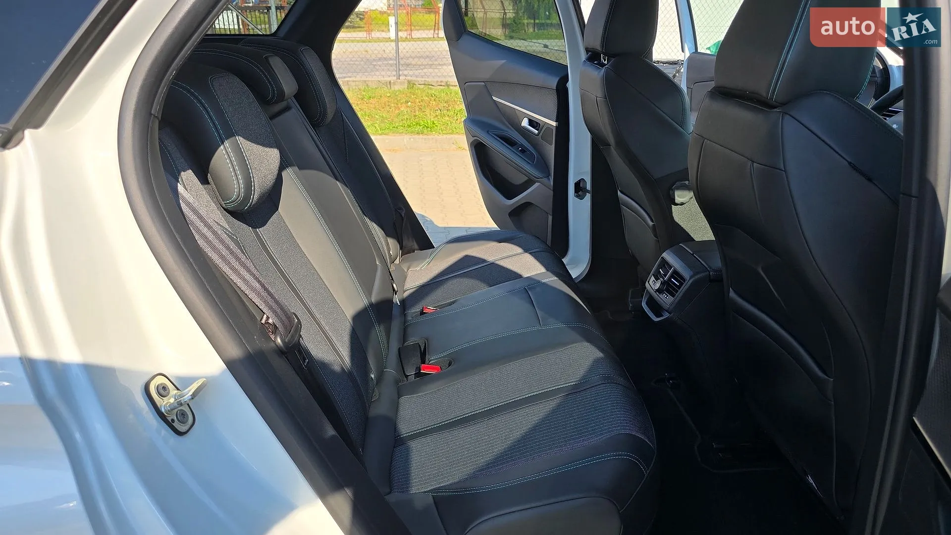 2021 Peugeot 3008 - мініатюра 21
