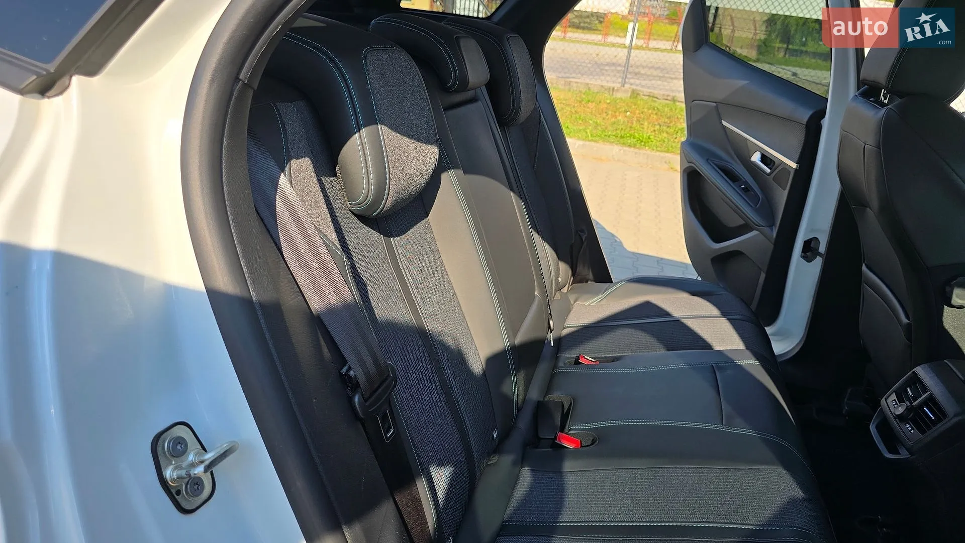 2021 Peugeot 3008 - мініатюра 23