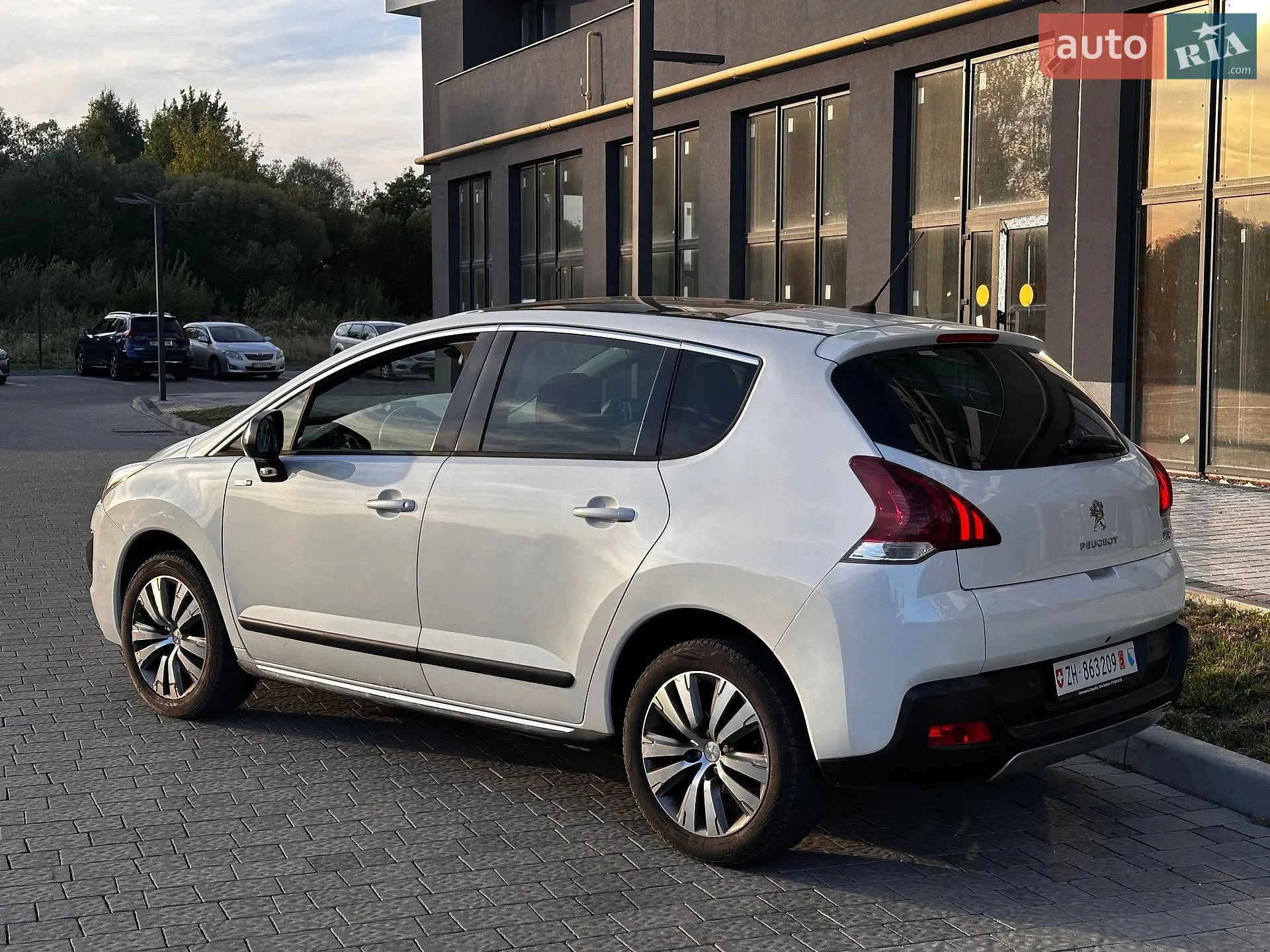 2015 Peugeot 3008 - мініатюра 18