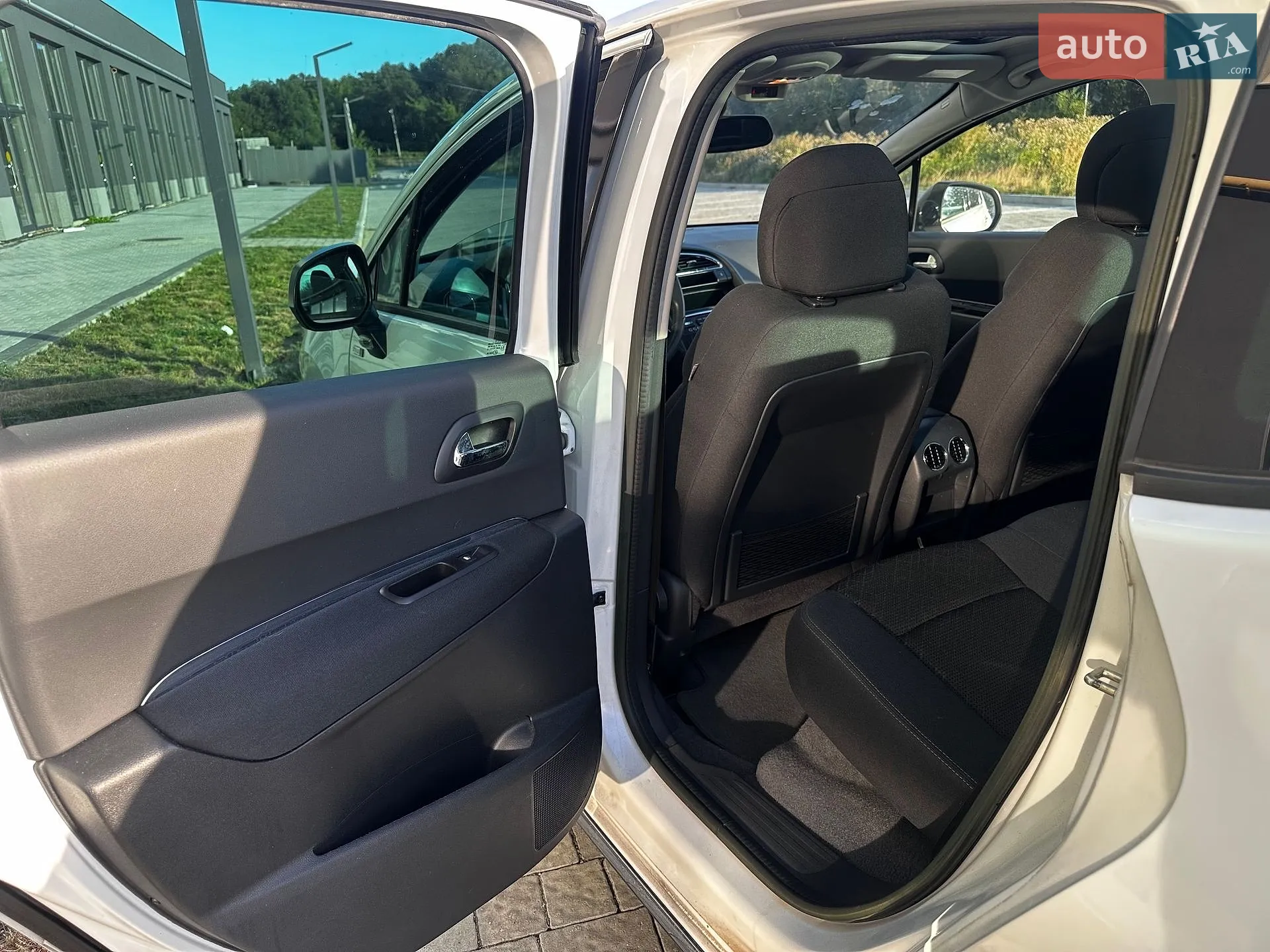 2015 Peugeot 3008 - мініатюра 38
