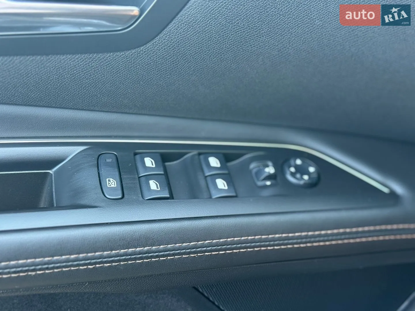 2017 Peugeot 3008 - мініатюра 14