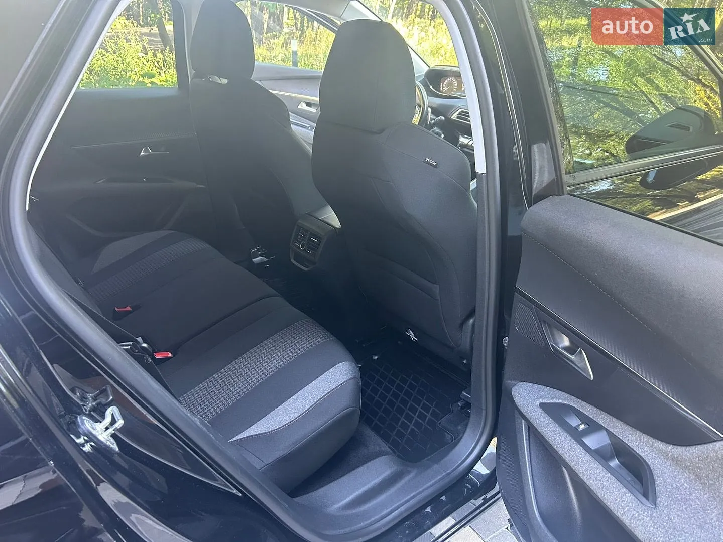 2017 Peugeot 3008 - мініатюра 19