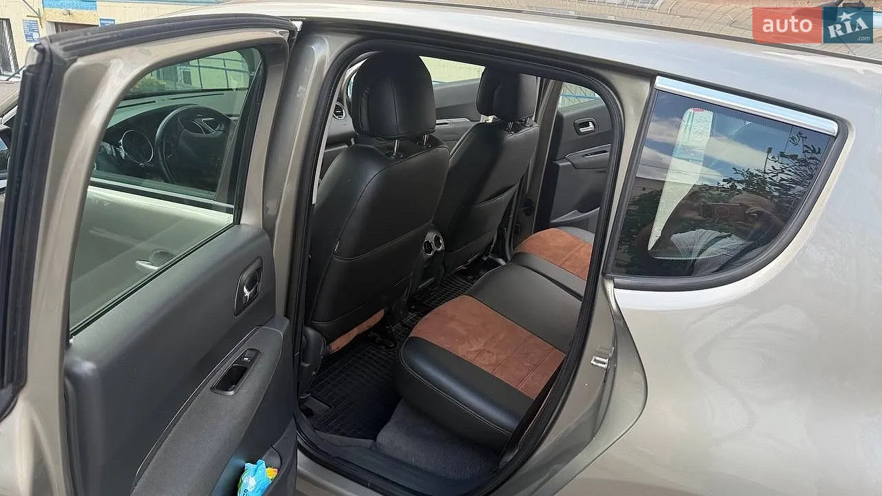 2012 Peugeot 3008 - мініатюра 11