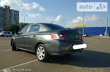 Седан Peugeot 301 2012 в Киеве