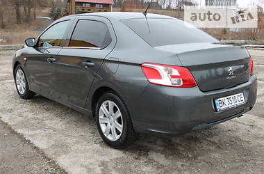 Седан Peugeot 301 2016 в Ровно