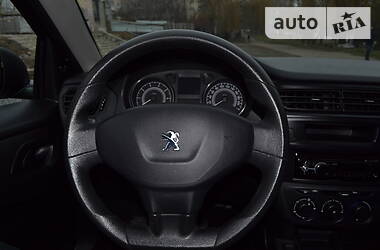 Седан Peugeot 301 2013 в 