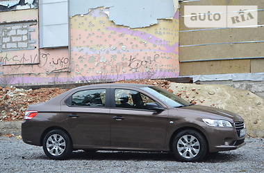 Седан Peugeot 301 2013 в 